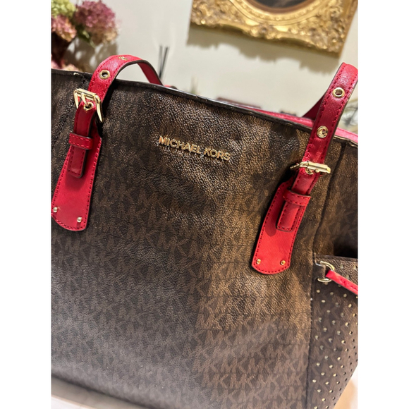Michael Kors Handbags - Michael Kors Purse